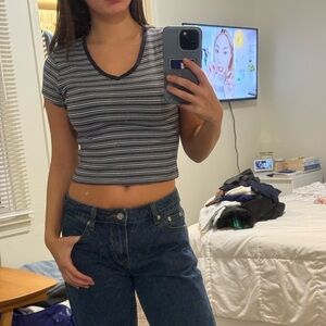 cropped cotton on blue stripped v neck tee #trendy